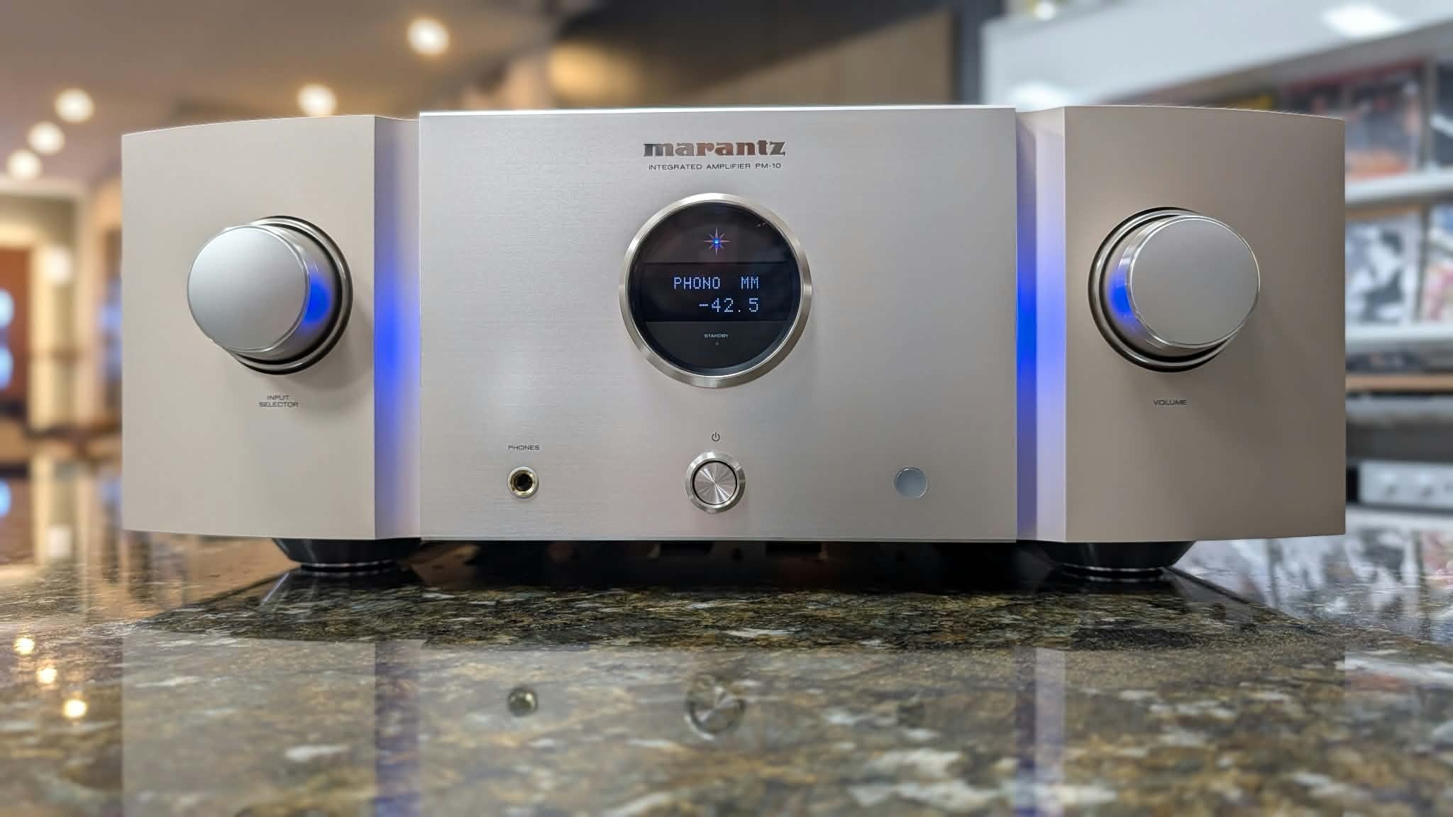 MARANTZ PM-10 REFERENCE INTEGRATED AMPLIFIER — SILVER/GOLD — ONE OWNER — EXCELLENT CONDITION
